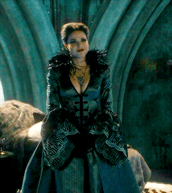 Reginamillsgifs:                                           