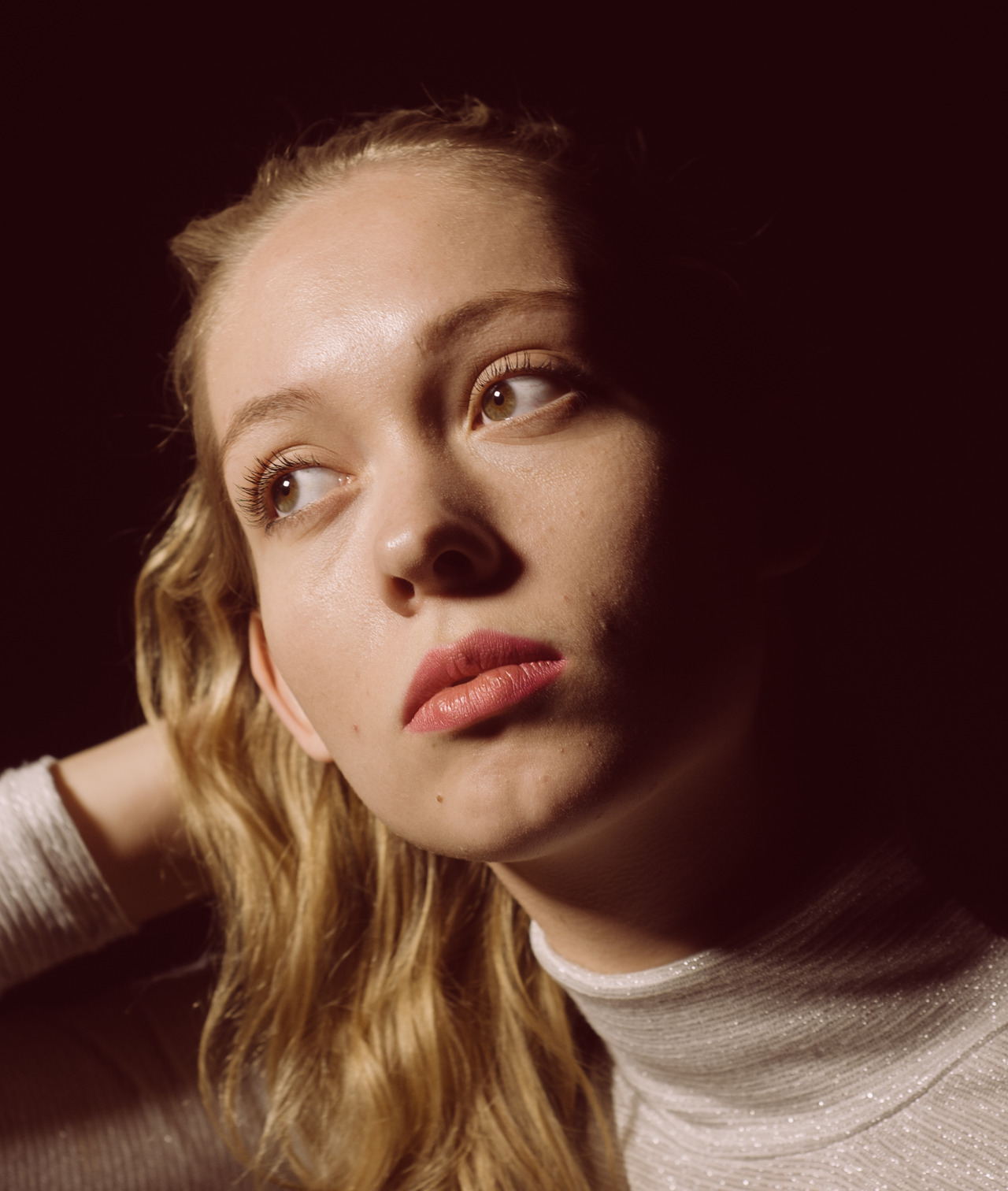 pepijnzuiderveld:Portrait of Jasmijn