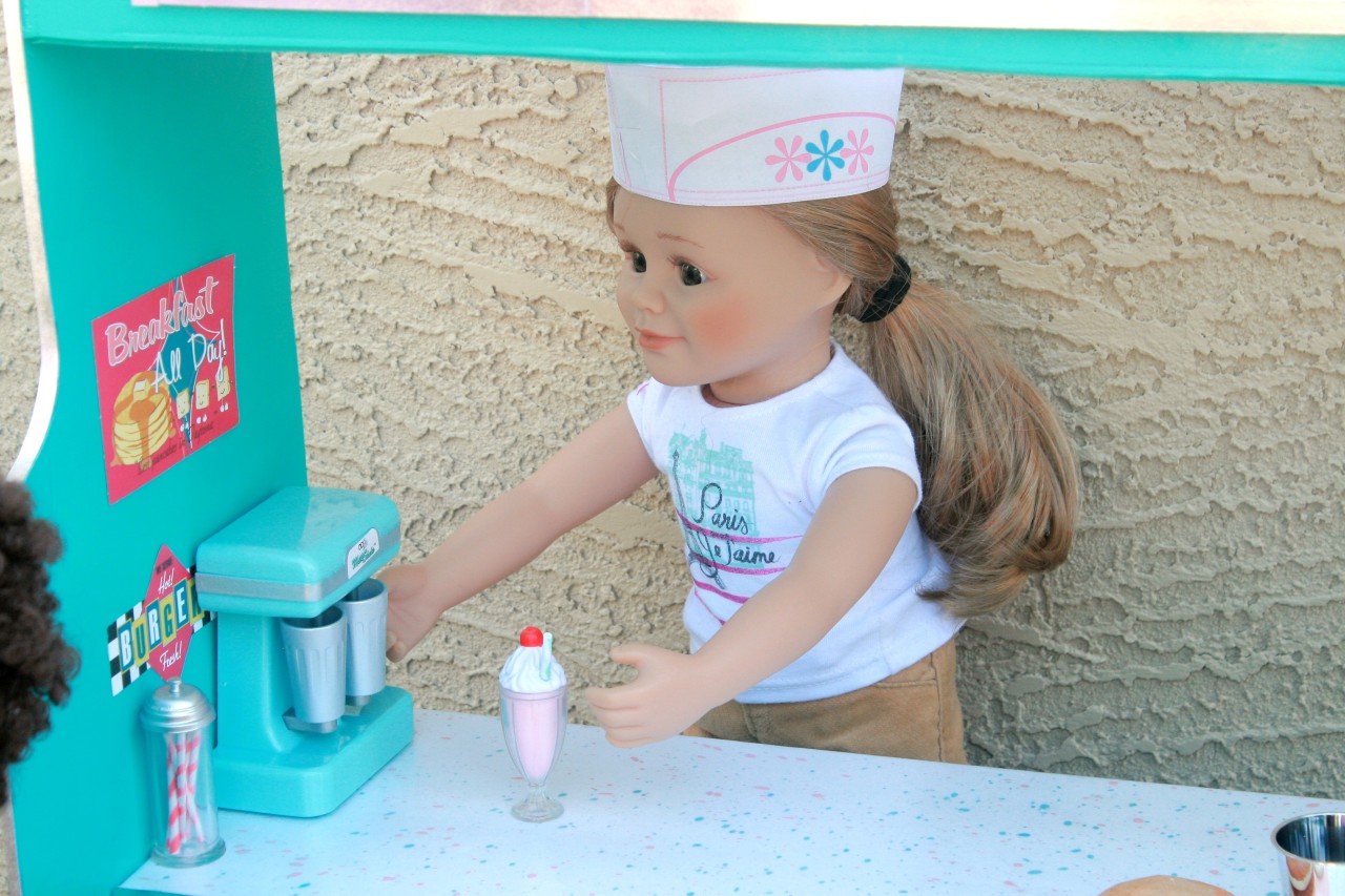 Make a Milkshake, 18-inch Doll Ice Cream Set