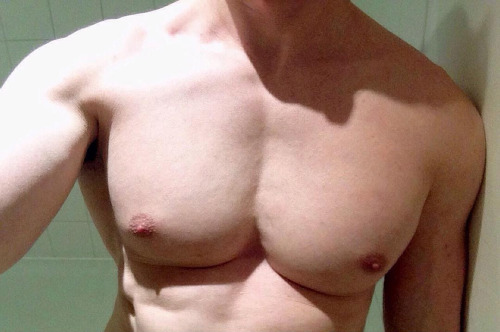 bigmalepecs:  Neil O'Keeffe