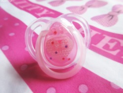 babygiirlthings:  I rlly don’t like to pick favorites when it comes to my pacis, but these two really are my faves .. 😍 