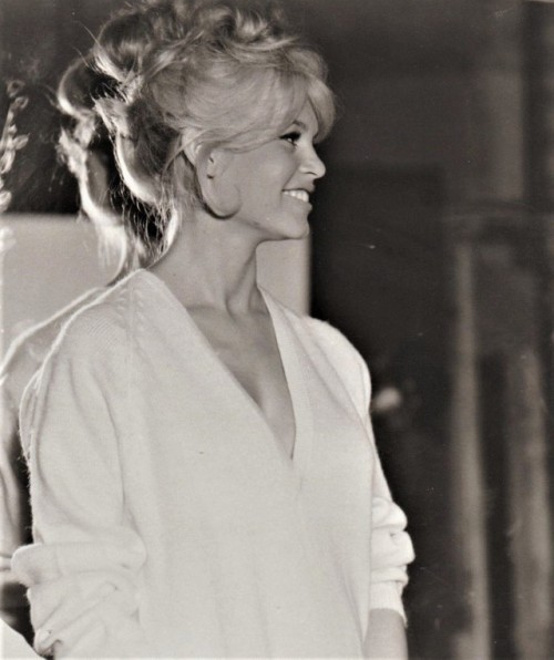 missbrigittebardot:Brigitte Bardotby Sam Levin, c.1959