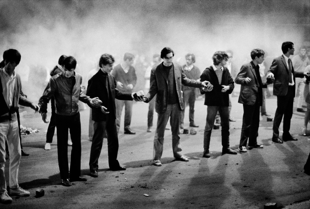 frenchvintagegallery:    Students in a chain passing cobble stones for the barricades,