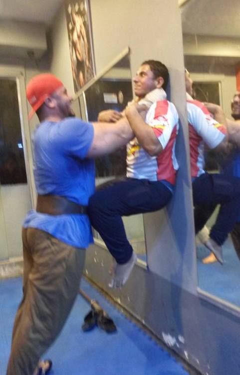 alphalover33:jjsmithmg:I’M BIGGER AND STRONGER DON’T MAKE HURT YOULook at these Alphas making sure t