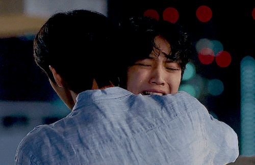 -Did You Do It? Hey, Jeon Jeha!-Anyway, Our Dad Has A Lot Of Money. My Mom Remarried Him For That Too.-That's
