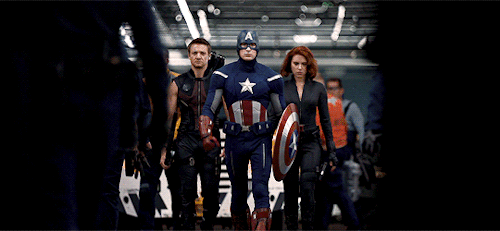 slenderlock:  msmarvel: Pretty // Bitchin’ wow they really changed clint’s design 