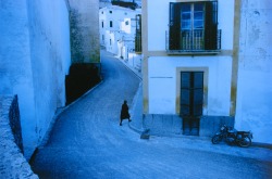 fotojournalismus:  Ibiza Woman, 1961. Photo