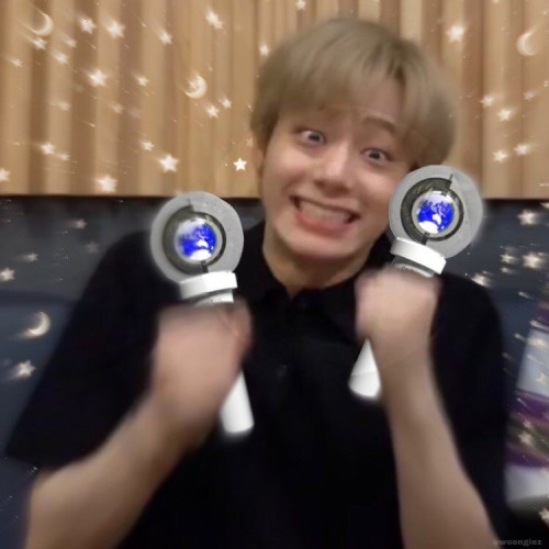Yes, I Am A ToMoon (and A Hwanwoong Bias). If You Want To Chat About Oneus, I Am Free!