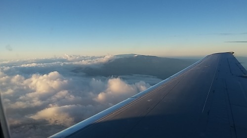 share-a-thousand-moments: I wanted to see a bit ore of Hawaii than just O’ahu so I flew over t