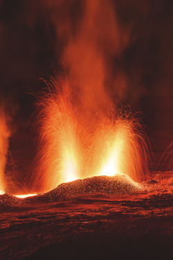 Captvinvanity:    Volcanic Eruption   | Photographer | Cv