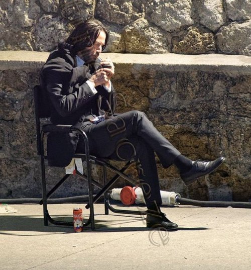 grandeicedcoffees:babe wake up new pics of keanu smoking and drinking a coke just dropped