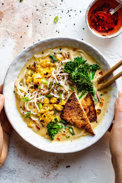 Vegan ramen with charred cornVegan ramen with charred corn is a deliciously creamy and substantial d