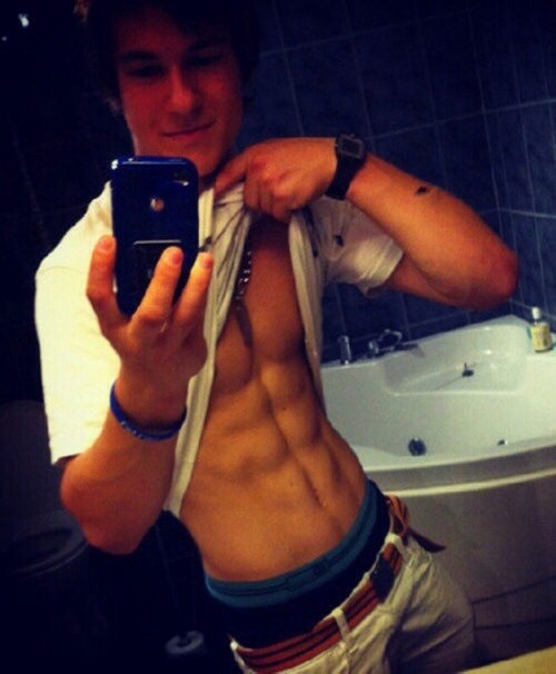 waistbandboy:  When hot boys take selfies!
