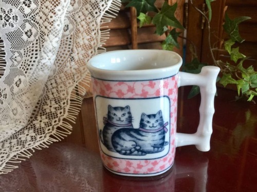 figdays:    Cats Square Coffee Mug Rare Kittens