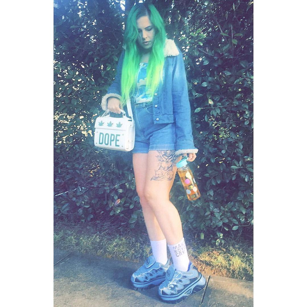 The outfit I left wearing. 💖🦄  #americanapparel #platformshoes #dollskill #420girls