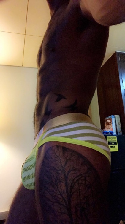 seanbeyond:  Go follow my snapchat!!