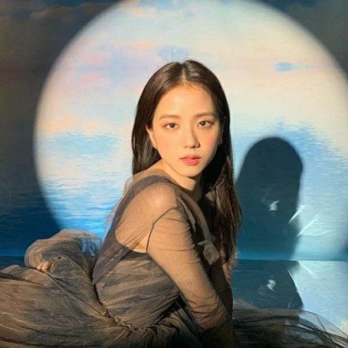 kim jisoo iconslike or reblog if you save