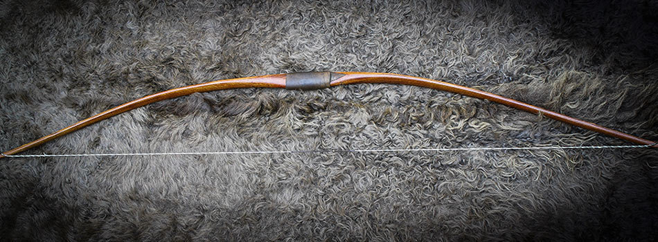 fabricatedgeek:  Inexpensive custom bows from TurboTech on Etsy.  They start at
