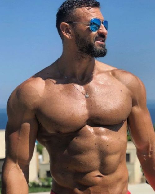 Men i Like and Think are Hot