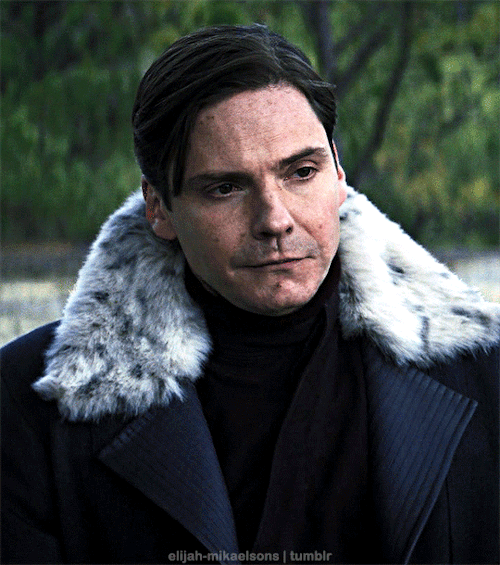 elijah-mikaelsons: DANIEL BRÜHL as HELMUT ZEMO THE FALCON AND THE WINTER SOLDIER 1.05“TRUTH”
