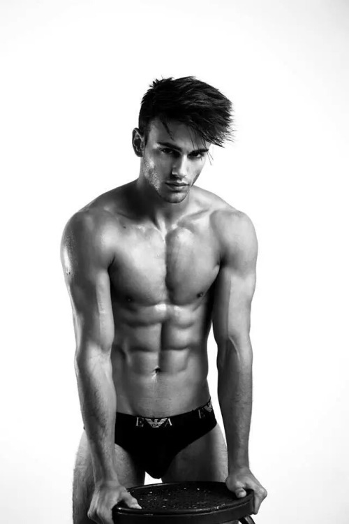 vicindallas:  Sergio Carvajal