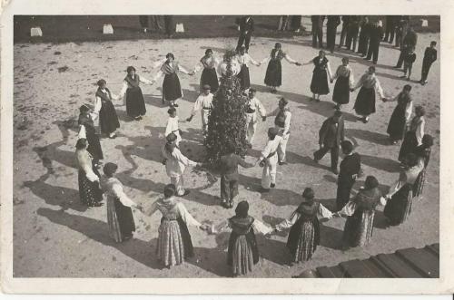 Old photos of Zeleni Jurij (Green Gorge) custom from Slovenia.By rows: 1908, 1938, 1936.