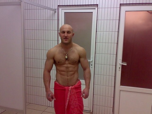 straightrealmen:  tradiesandchavs:  Hot hunks in towels!!!  Follow this blog guys!!!