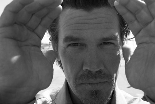 XXX johnny-depplyloveyou:  Josh Brolin by Cliff photo