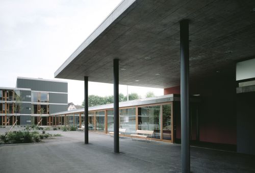 Zulauf &amp; Schmidlin - Regional care center, Baden 2002. Photos &copy; Reinhard Zimmermann.