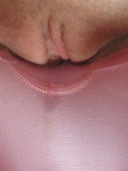 loves2eatcreampie:  cleanuplover:  amateurcumdumpstersz:  “I pushed again, watching for the cum to drain directly into his mouth. A huge stream exited my used hole and fell onto his tongue.  I squeezed more creampie juice out, flooding his mouth with