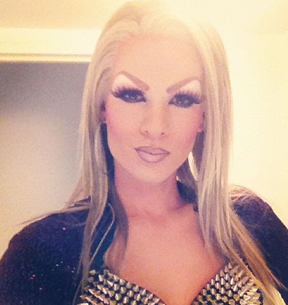 best-makeovers:  http://instagram.com/hollyspiritdrag#
