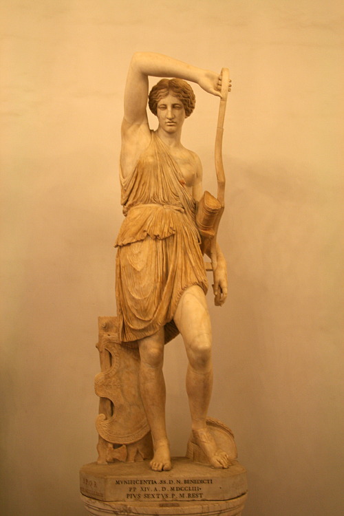 hismarmorealcalm: therestlesswarrior: Wounded Amazon of the Capitol, Rome Copy after original by Phi