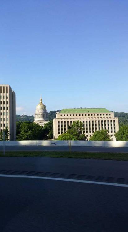 fatmaninalittlesuit: 150 miles down, 350 to go.  West Virginia Capitol building and random act of ki