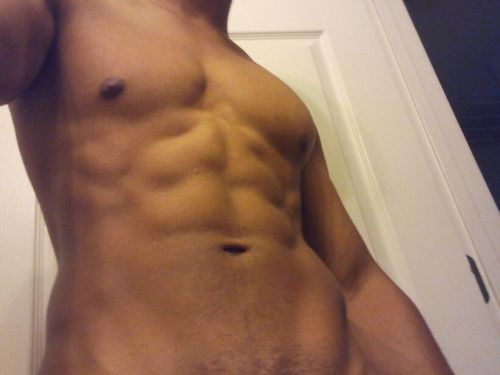 yellow-boyi:  texaslove2013:  talldaddy:  dontshownobodyy:  Sam www.dontshownobodyy.tumblr.com  Nice dick  Follow me: http://texaslove2013.tumblr.com  🙈🙈 