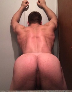 beefybutts:  Spread my cheeks and eat my hole.