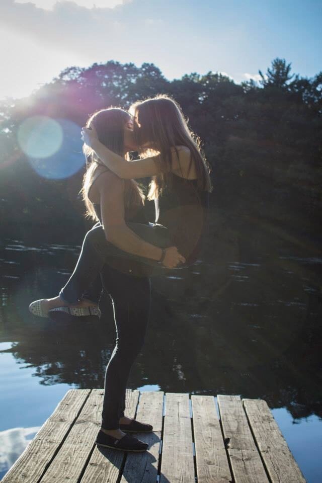 adorablelesbiancouples:  I do not desire a mediocre love. I want to drown in someone.