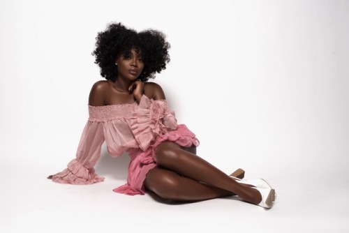 Porn Pics rock-my-boatey:  Dusty Rose IG: @afro_child