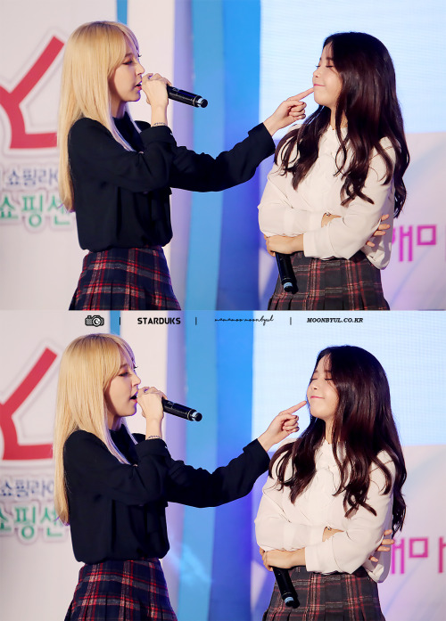 fy-yongsun:160903 Solar &amp; Moonbyul @ Western Valley Grand Opening© Star Duks | do not edit or cr