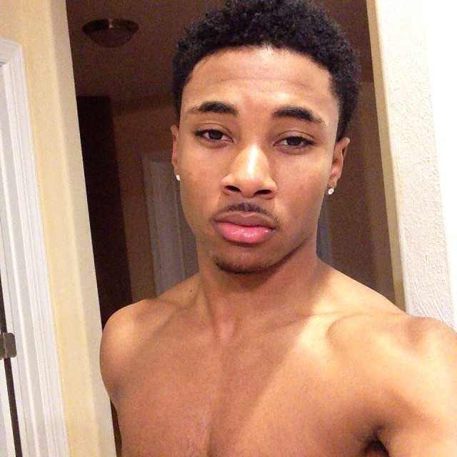 bruhyousexy:  happy Christmas Eve  