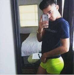 malebubblebutts:  👉 @thedvdiel 👈 👌Follow
