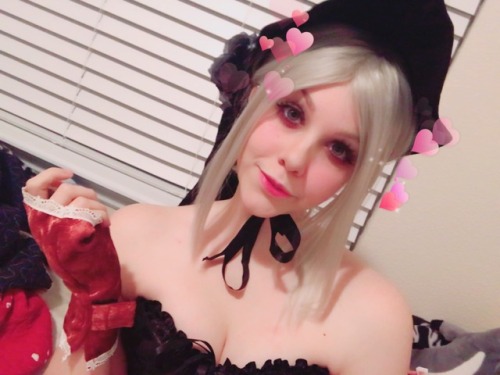 kawaiisuccubus:  my-kawaii-succubus:My favorite selfies!!!!! I look really cute!!! My arms a lil chunky but wowoowowowow luv it