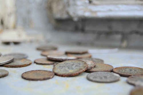 photosworthseeing: Old Coins 2seeitall.tumblr.com Thank you for your submission! We love it! 