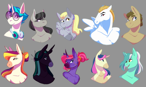 got some new followers bc i posted ponies. here are more ponies for u >:)