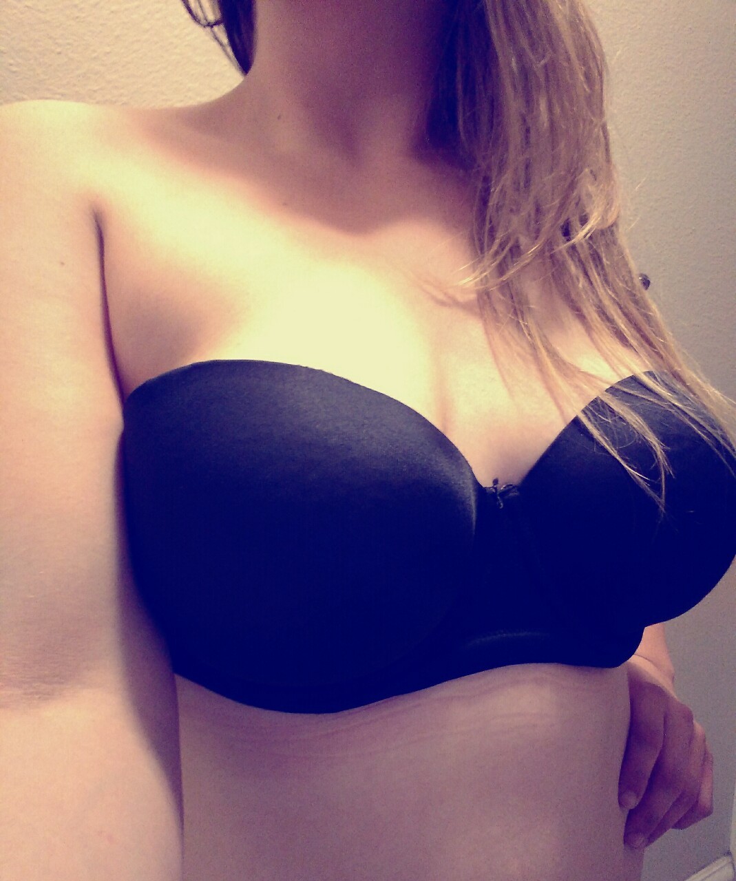 mysweetsoakedpanties:  Why can’t you want me like the other boys do..they stare