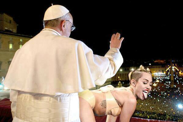 funny-pictures-uk:  Miley’s twerking addiction goes to new heights. 