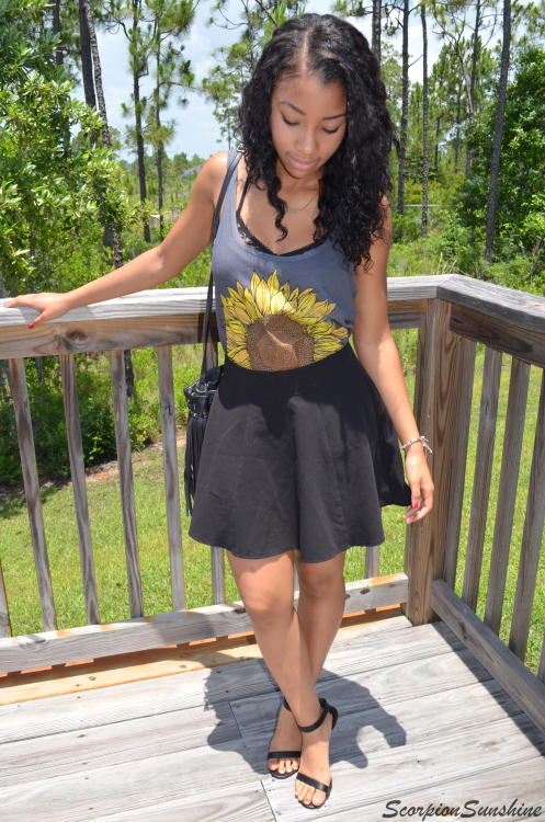 blackfashion:  Sunflower tank - O’niell, Circle Skirt - Forever 21, Tessa Heels - Anne Michelle, Fringe bag - Pac Sun Maliyah, 18, Fl ScorpionSunshine.tumblr.com 