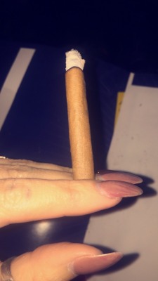 willddthaanggg:  blunts over boys {yes I rolled this} 