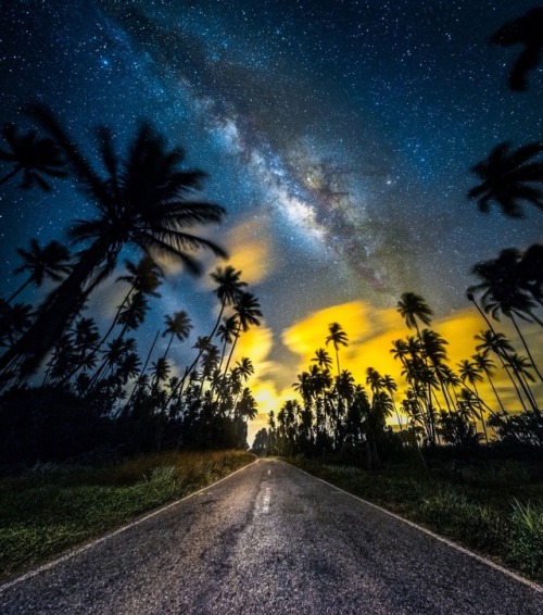 trinbagoculture:Night Sky over Manzanilla. Trinidad and Tobago.Lovely