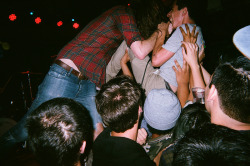 gnarwclves:  Pianos become the Teeth. 