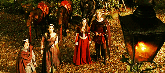 historyofnarnia:Queen Susan said, “Fair friends, here is a great marvel, for I seem to seea tree of 